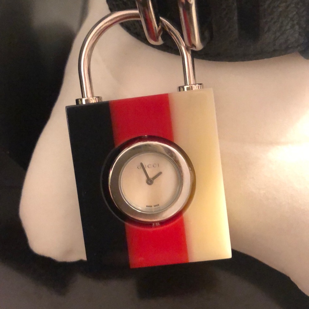 Gucci Padlock watch - Picture 3 of 4